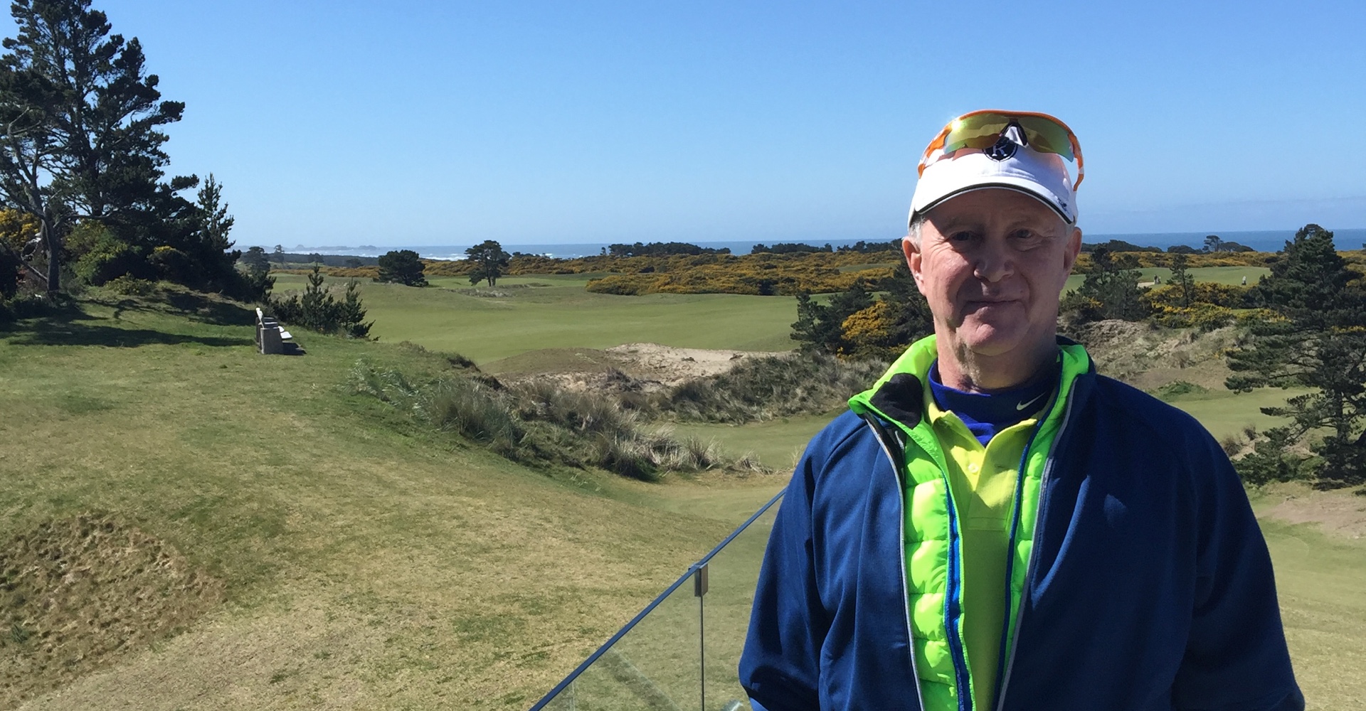 Peter Golfing Close peter golfing close